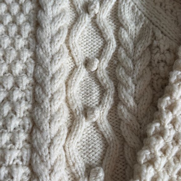 NILI LOTAN 100% PERUVIAN WOOL CHUNKY CABLE KNIT CARDIGAN HAND KNIT VINTAGE STYLE - Picture 8 of 10